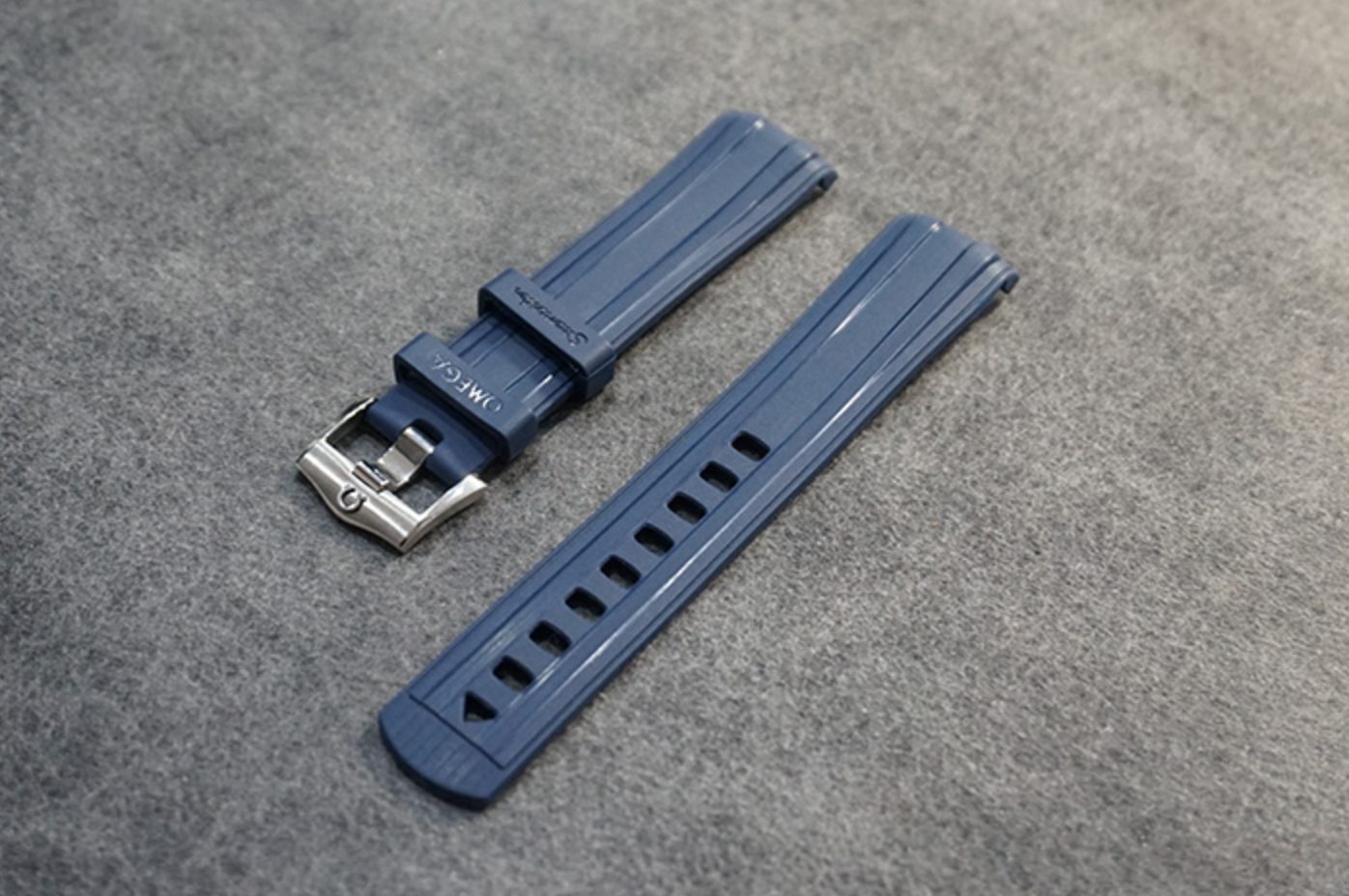 Blue 20mm Rubber Strap for Omega Seamaster 300 MoonSwatch With Stain STRAPVERS