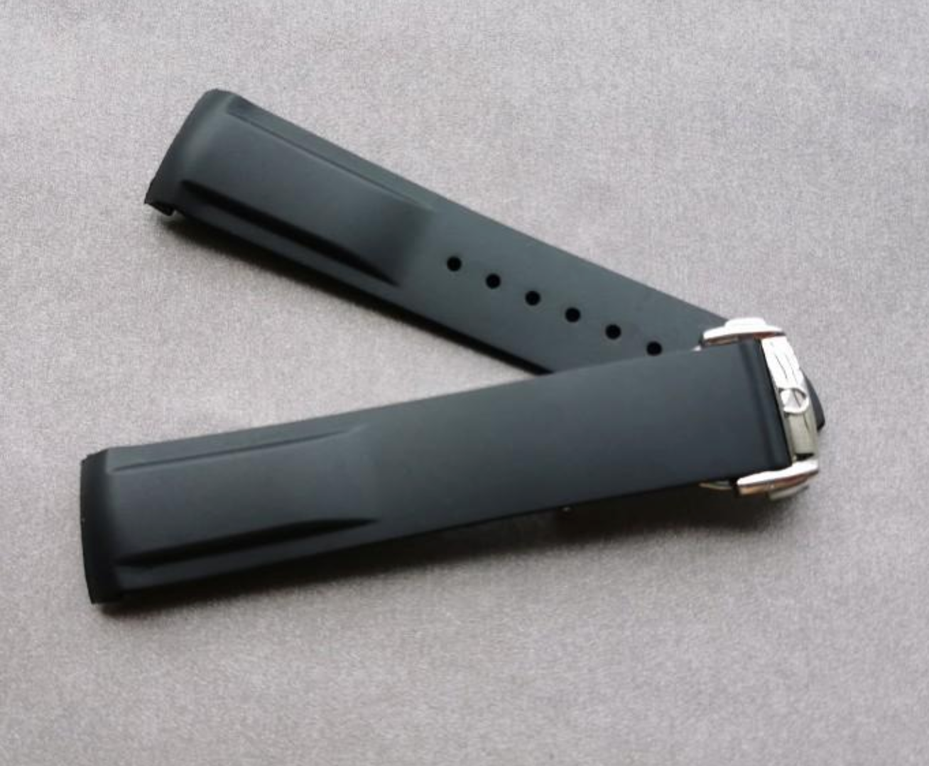 20mm Black Rubber Strap for Omega Speedmaster and Seamaster Watches