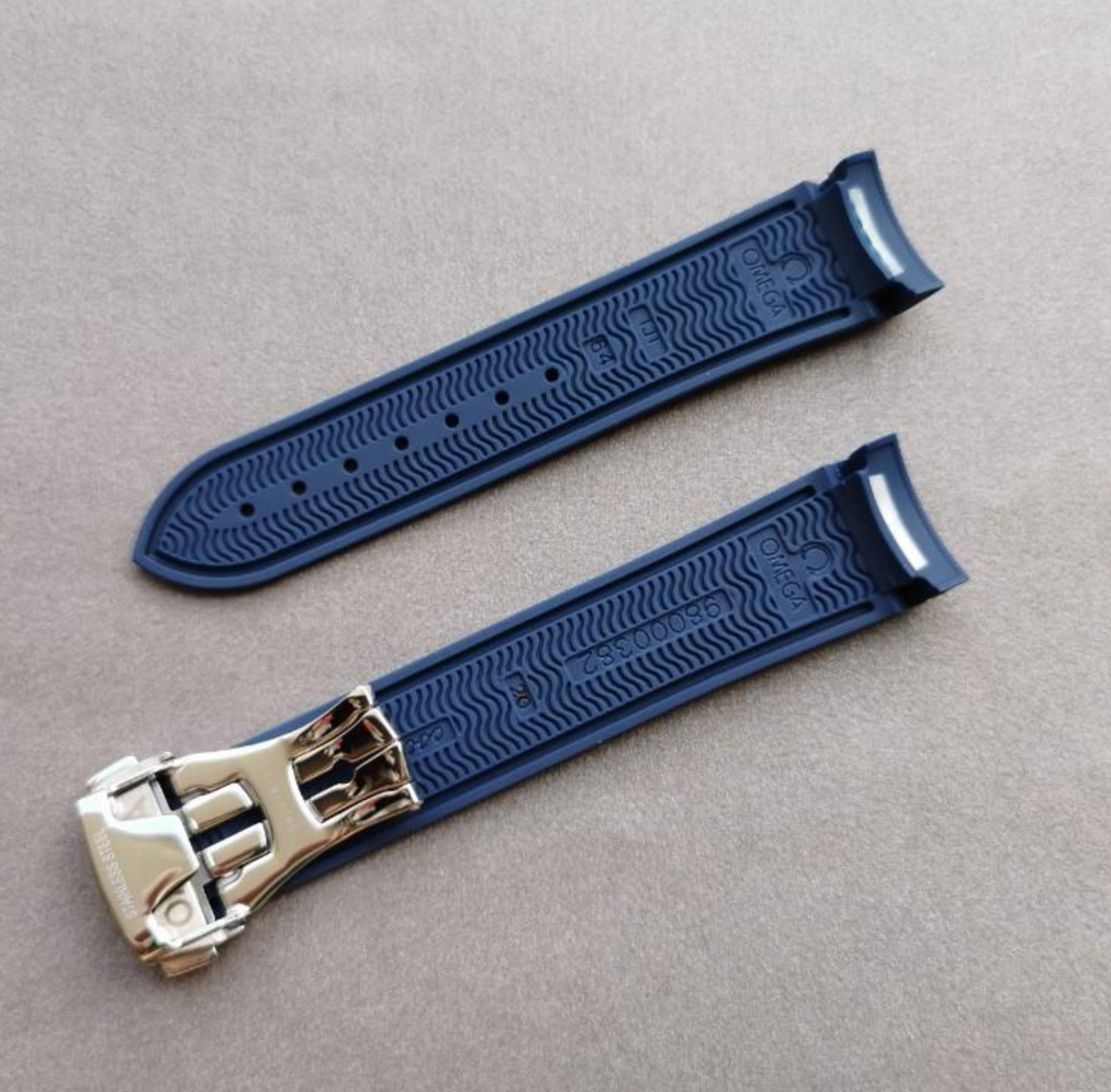 Navy Blue Seamaster 300 Rubber Strap