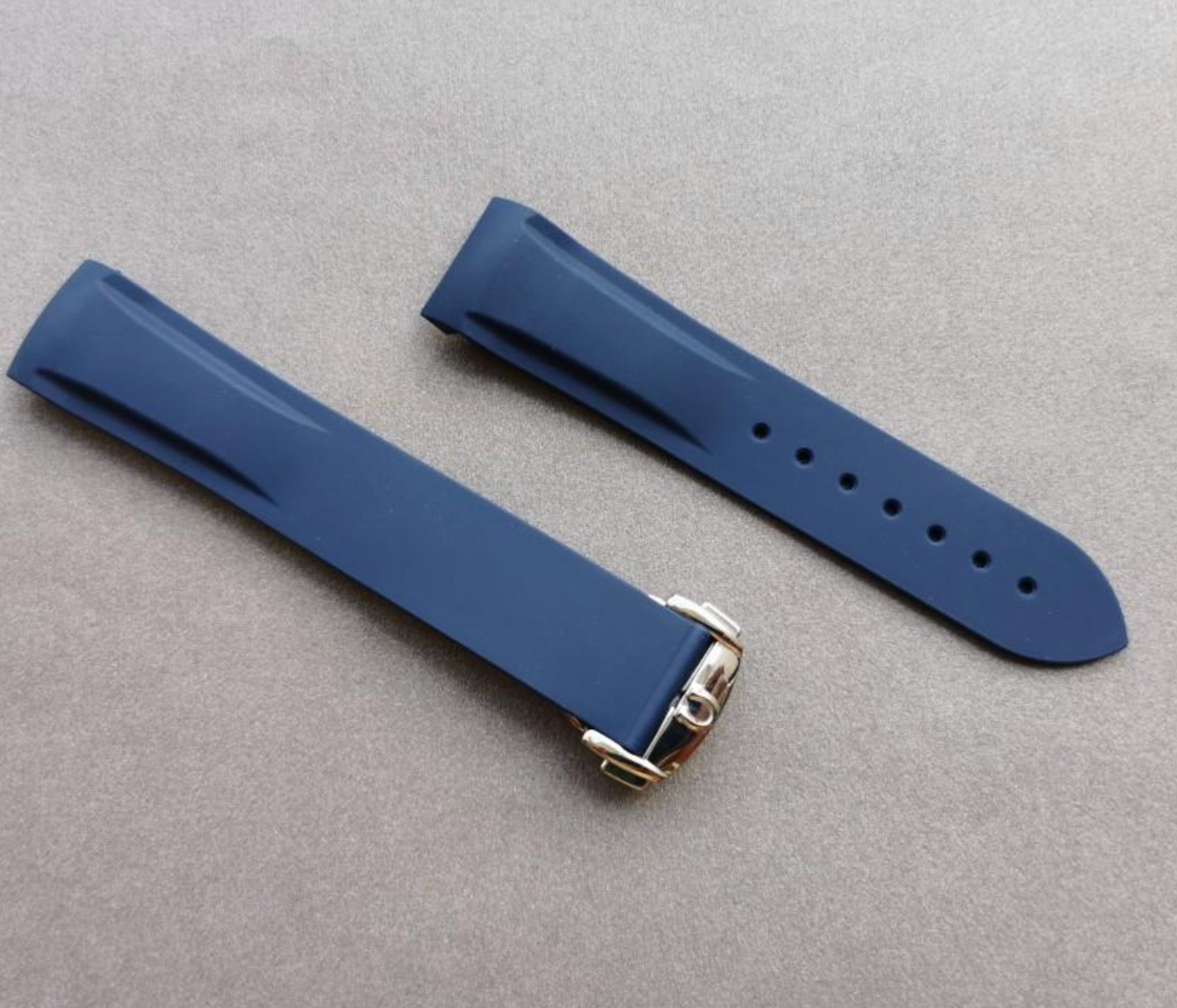 Omega Seamaster 300M Rubber Band blue