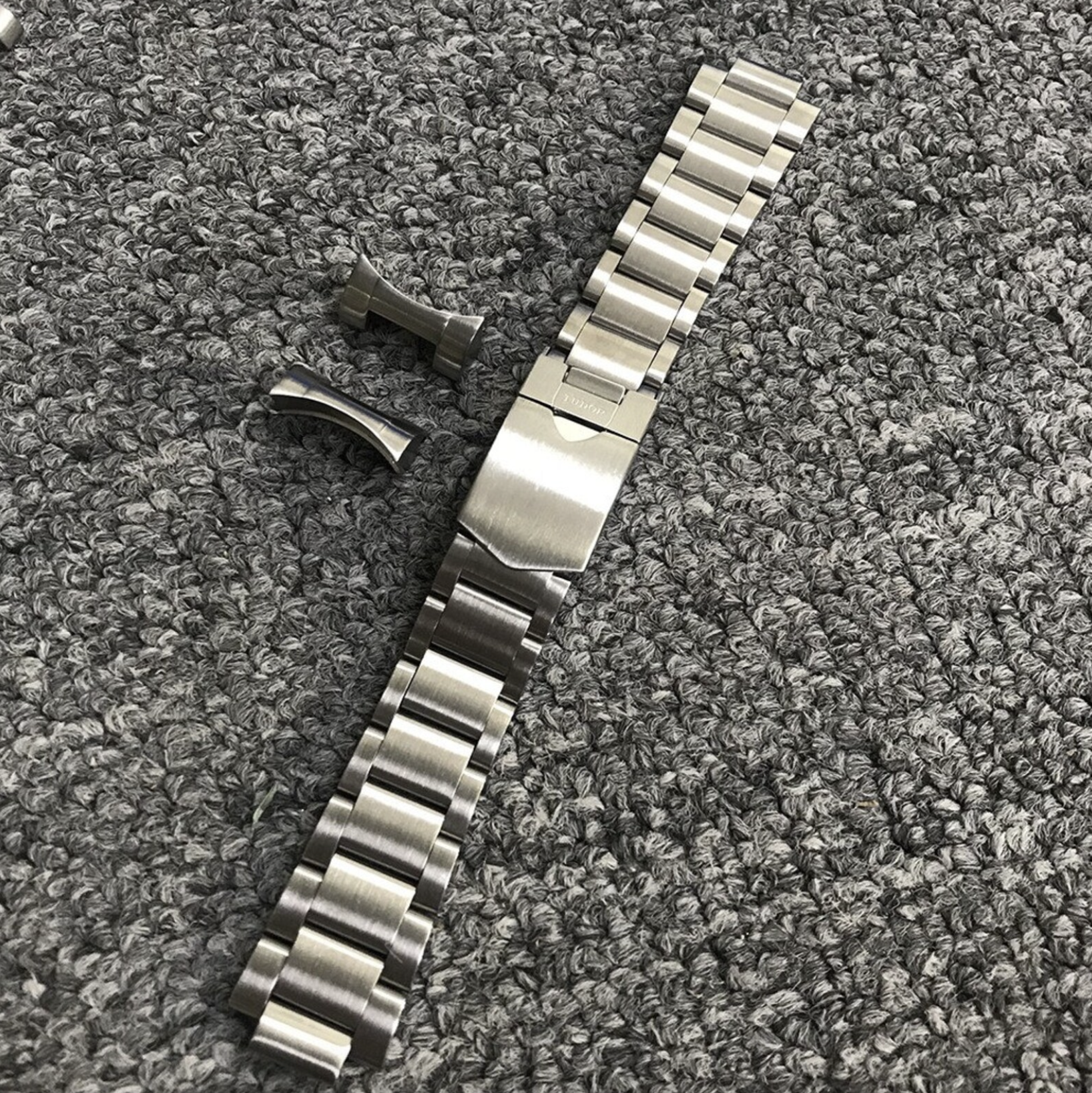 TUDOR BLACK BAY ステンレス　リベットブレス22mm 22mm Curved Tudor Oyster Stainless Steel Deployment Heritage Black