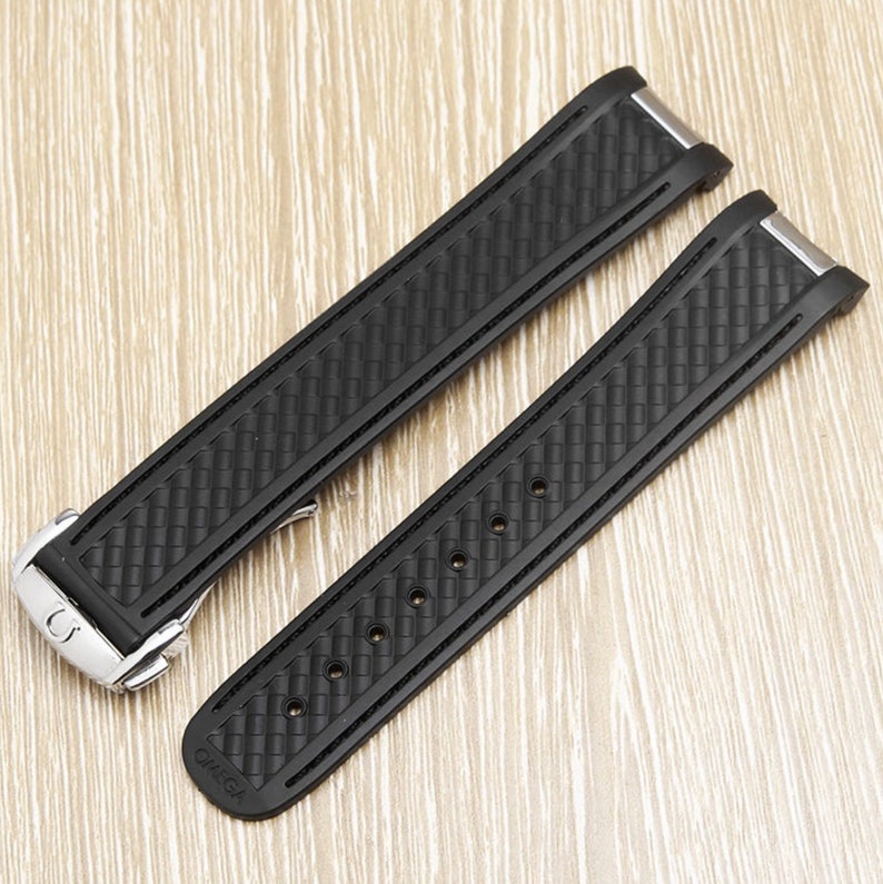 19mm Omega High-Quality Seamaster AT  Compatible Blue / Black Curved Rubber Aqua Terra 150M or Seamaster 300 Pro